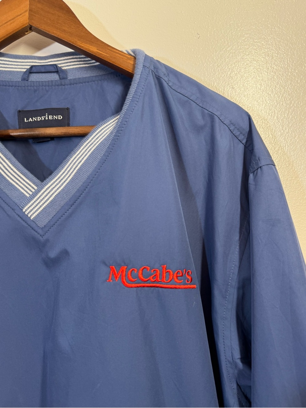 Vintage Lands’ End McCabe’s Blue V-Neck Pullover Windbreaker Jacket - Picture 5 of 9